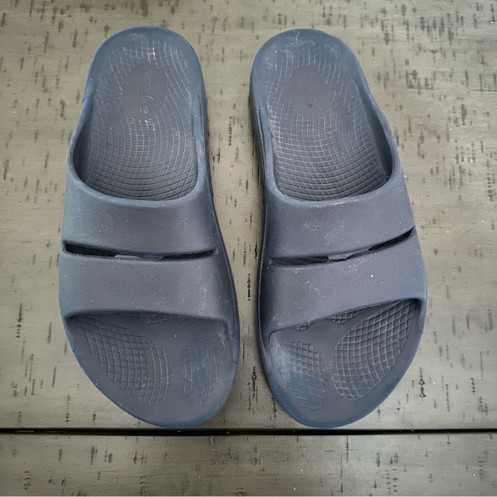 Oofos OOahh Navy Blue Slide Sandals - Picture 4 of 7